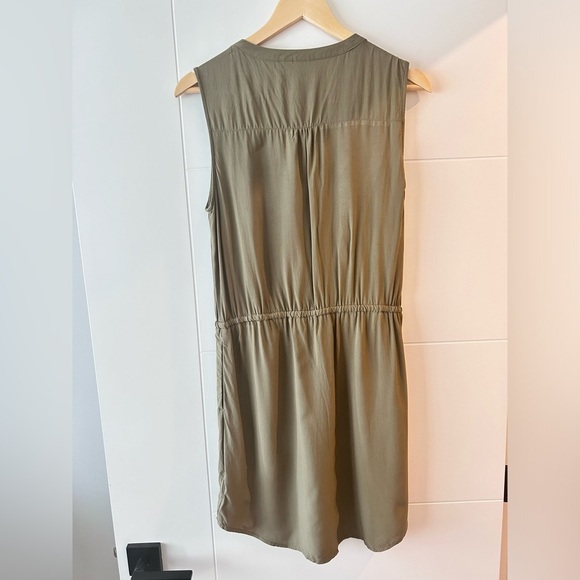 Gap Sleeveless Tie-Waist Shirtdress - Picture 4 of 5